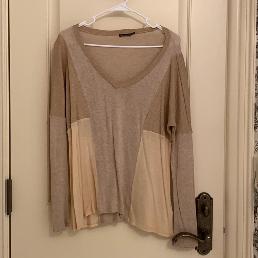 Ella Moss tri color V neck